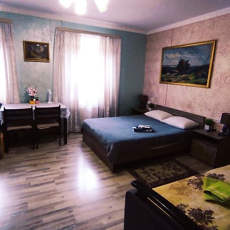 Міні Квартал Otel Yahotyn Dış mekan fotoğraf